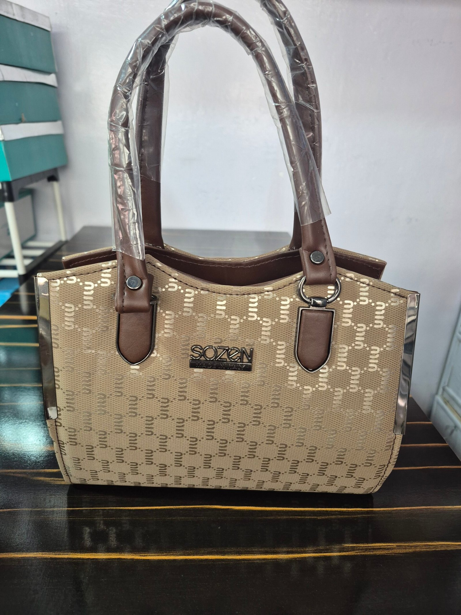 sozen elegant printed handbag sozen elegant printed handbag